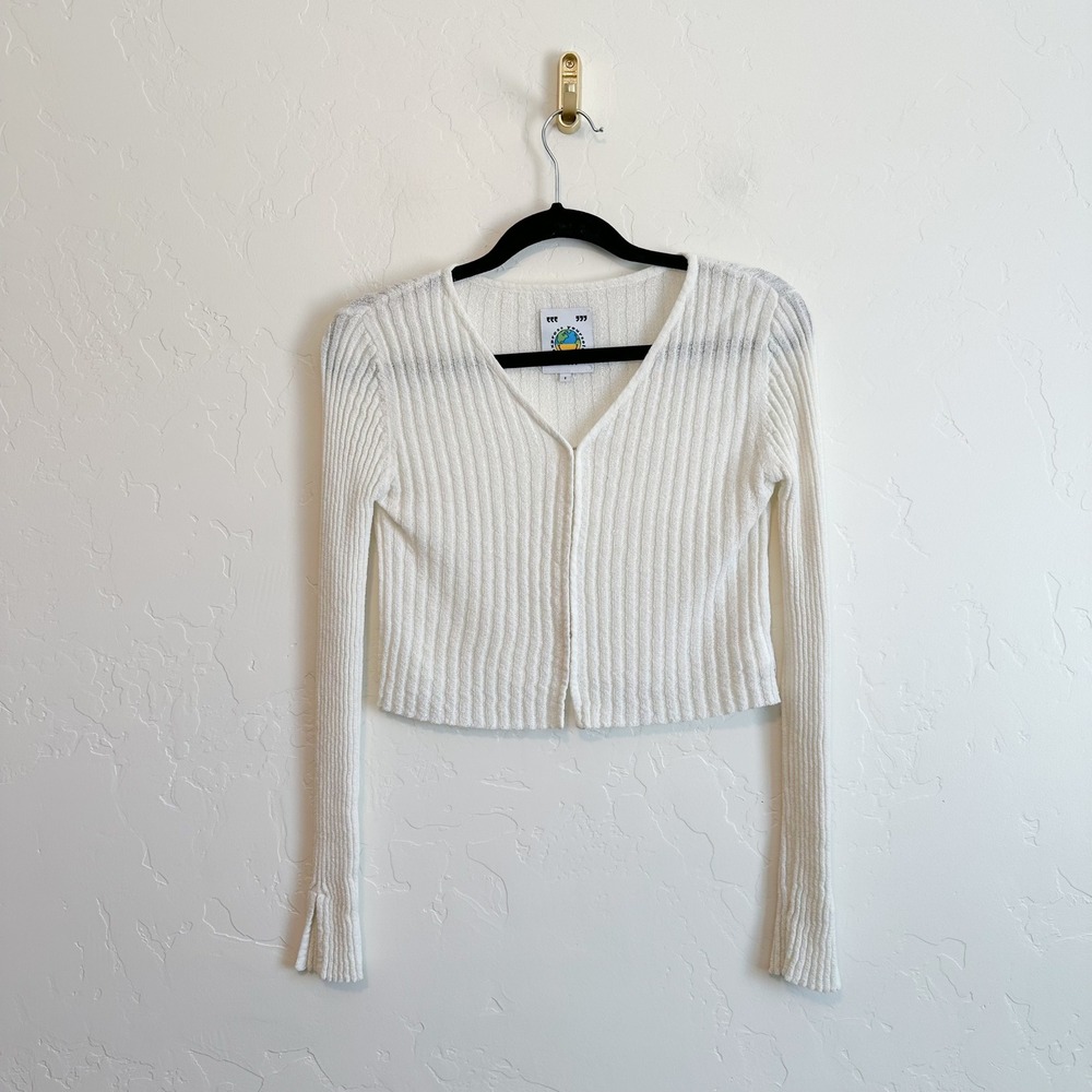UNIF | OB Ribbed Knit Hook & Eye Long Sleeve Crop Top in Ivory